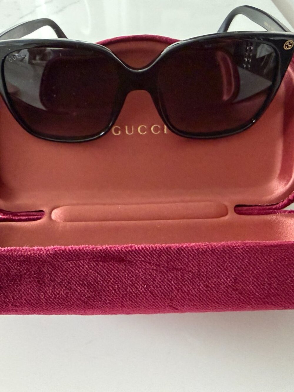 Gucci Black Oversized Square Sunglasses GG0022S 001 - Picture 8 of 10